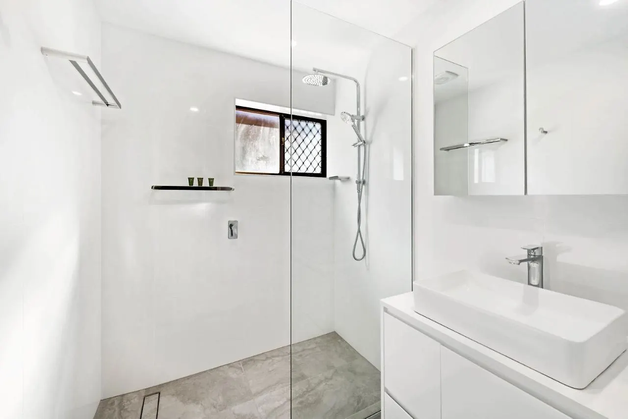 Anjuna, 2 Bedroom Apartment On Canal